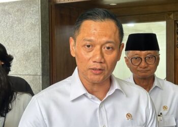 Agus Harimurti Yudhoyono talked about the misuse of building rights over Tangerang Sea. Credit: Ministry of of Agrarian Affairs