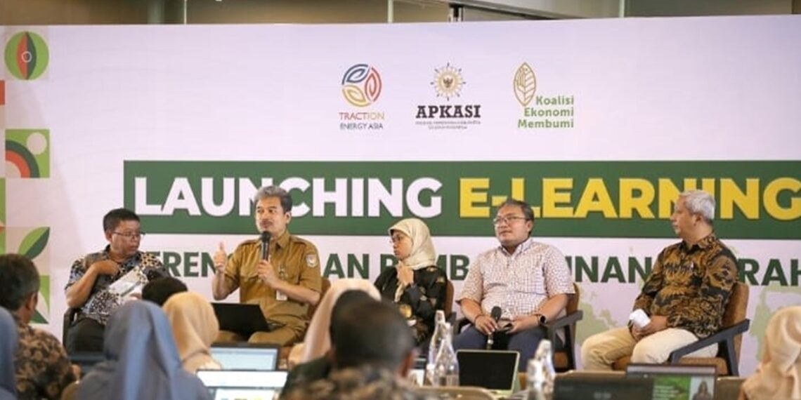 The launch of e-learning platform for regional development planning in Jakarta (01/21). Credit: Apkasi