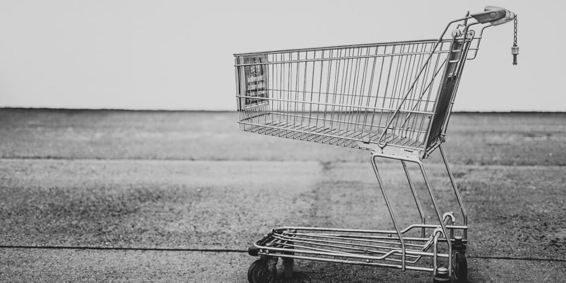Illustration of mixed reaction from retailers in Indonesia regarding increased VAT to 12%. Credit: Bruno Kelzer/Unsplash