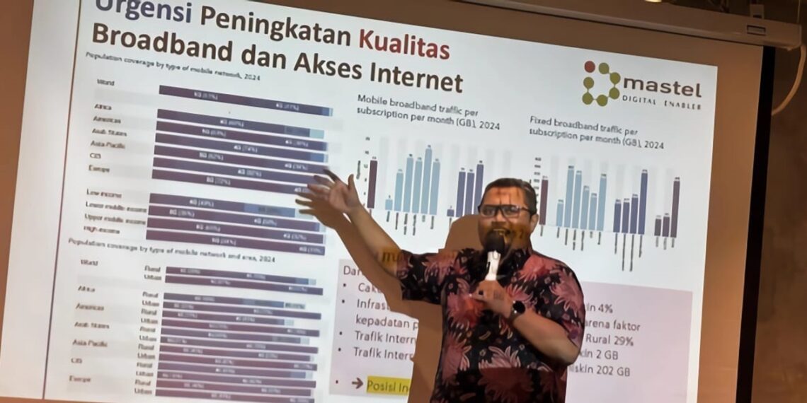 Sigit Puspito Wigati Jarot, Head of Mastel's National Telematics Infrastructure Division, talked about FWA service in Jakarta, on Monday (02/24). Credit: Mastel