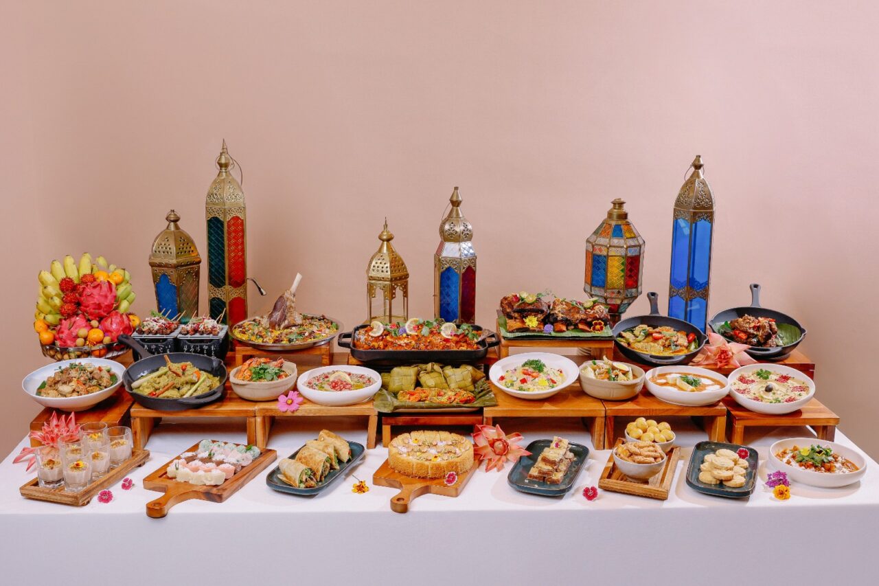 Middle Eastern and Indonesian menus presented by Sheraton Jakarta Soekarno Hatta Hotel to welcome Ramadan. (Credit: Sheraton Jakarta Soetta docs)