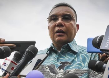 Sufmi Dasco talked about no layoffs following budget efficiency measures. Credit: DPR RI