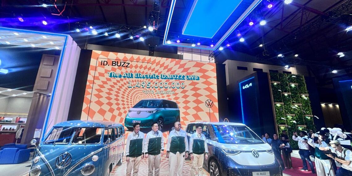 Volkswagen Indonesia announced the price of ID.Buzz LWB at IIMS 2025.