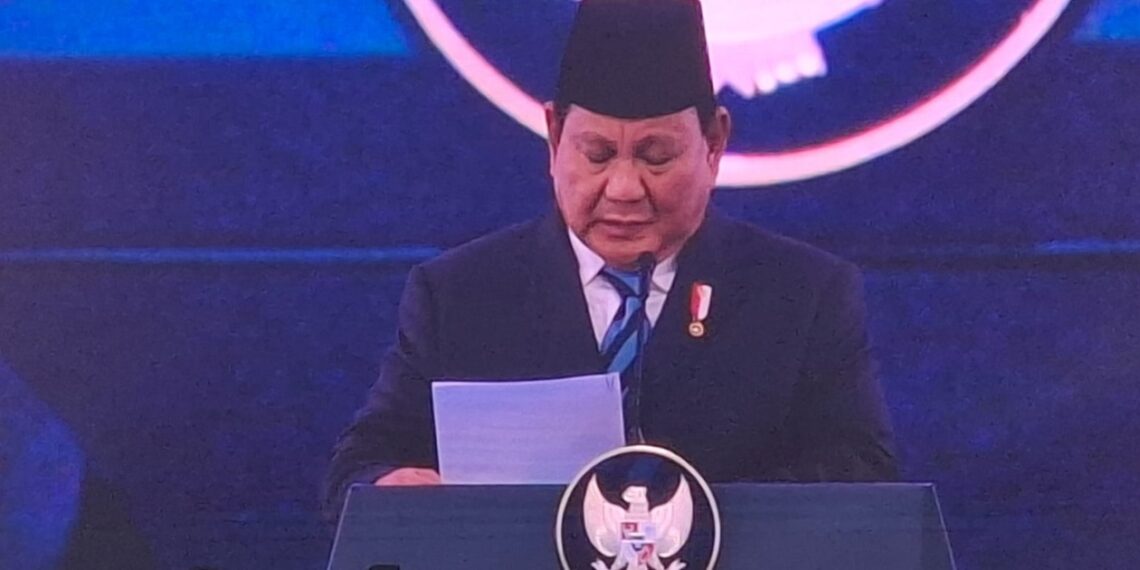 Prabowo Subianto inaugurated 961 regional leaders at the Presidential Palace courtyard in Central Jakarta (02/20). Credit: BPMI Setpres