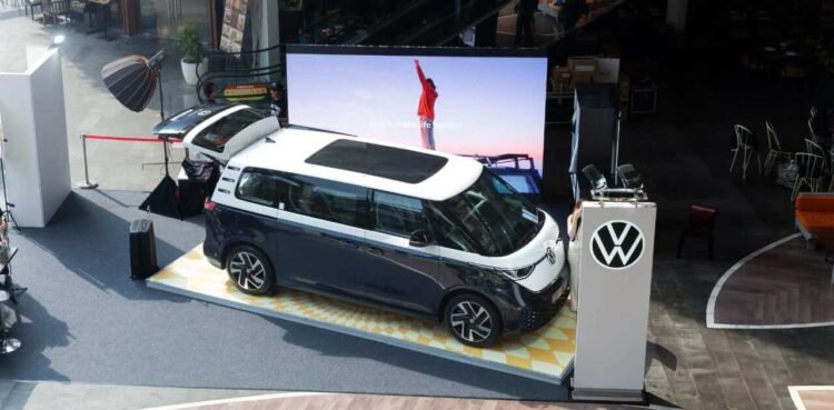 VW ID. Buss LWB showcased at the Buzz Point. Credit: VW