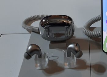 Xiaomi Buds 5 Pro becomes the first TWS in Indonesia to feature Wi-Fi connectivity. Credit: Sinta