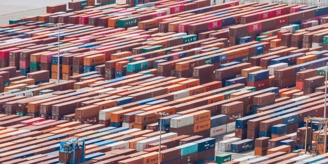 Illustration of 90-day tariff suspension. Credit: Yoav Aziz/Unsplash
