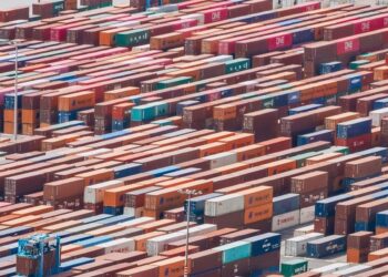 Illustration of 90-day tariff suspension. Credit: Yoav Aziz/Unsplash