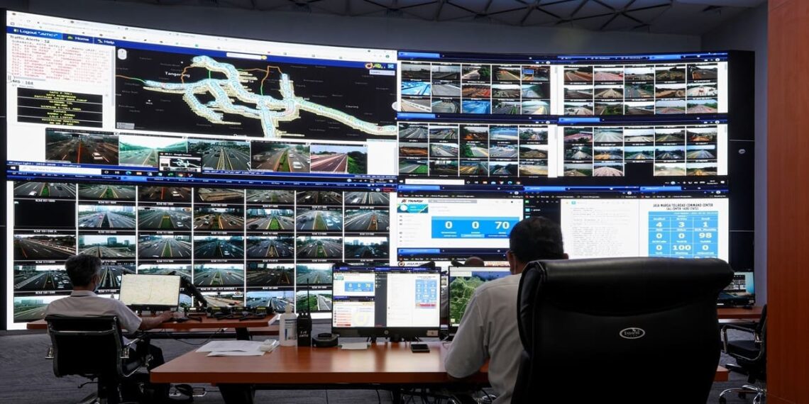 Travoy app provides a comprehensive view of route options. Credit: Jasa Marga