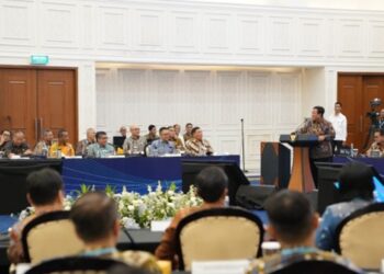 Prabowo calls for a more flexible domestic content policy. Credit: BPMI