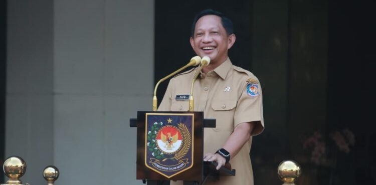 Tito Karnavian appreciated his team for the performance in inflation control. Credit: Haris