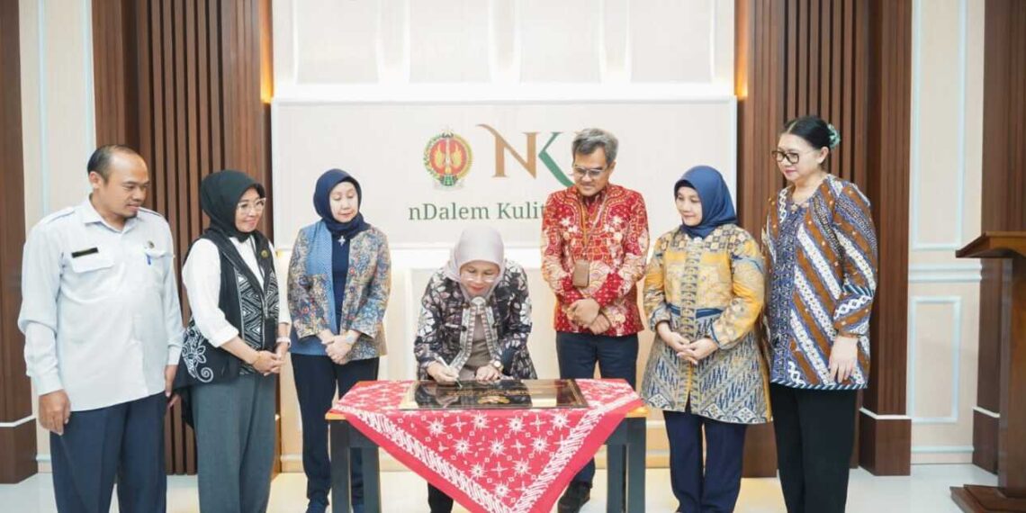 Ministry of Industry appreciated Yogyakarta Province and all parties involved in developing the small and medium industries, such as UPTD NKJ. Credit: Ministry of Industry