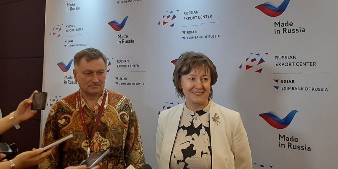 Veronika Nikishina, General Director of the Russian Export Center (right), at the Raffles Jakarta Hotel (04/14). Credit: Sinta
