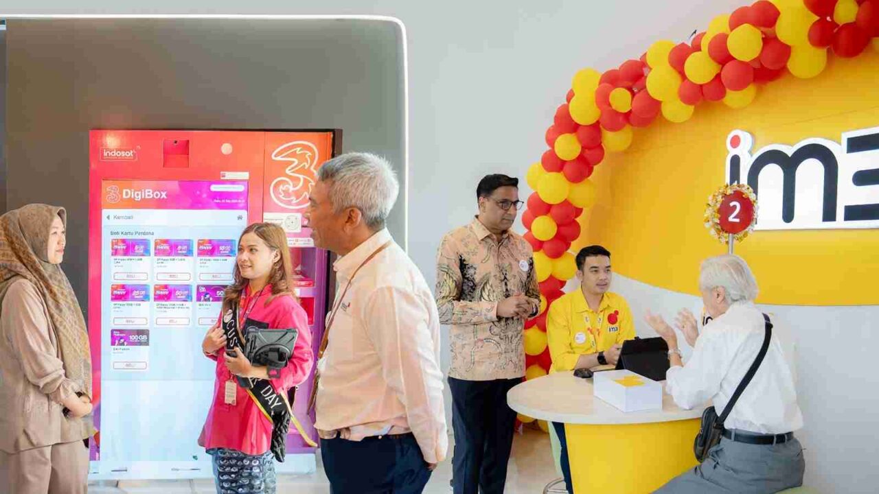Indosat.
