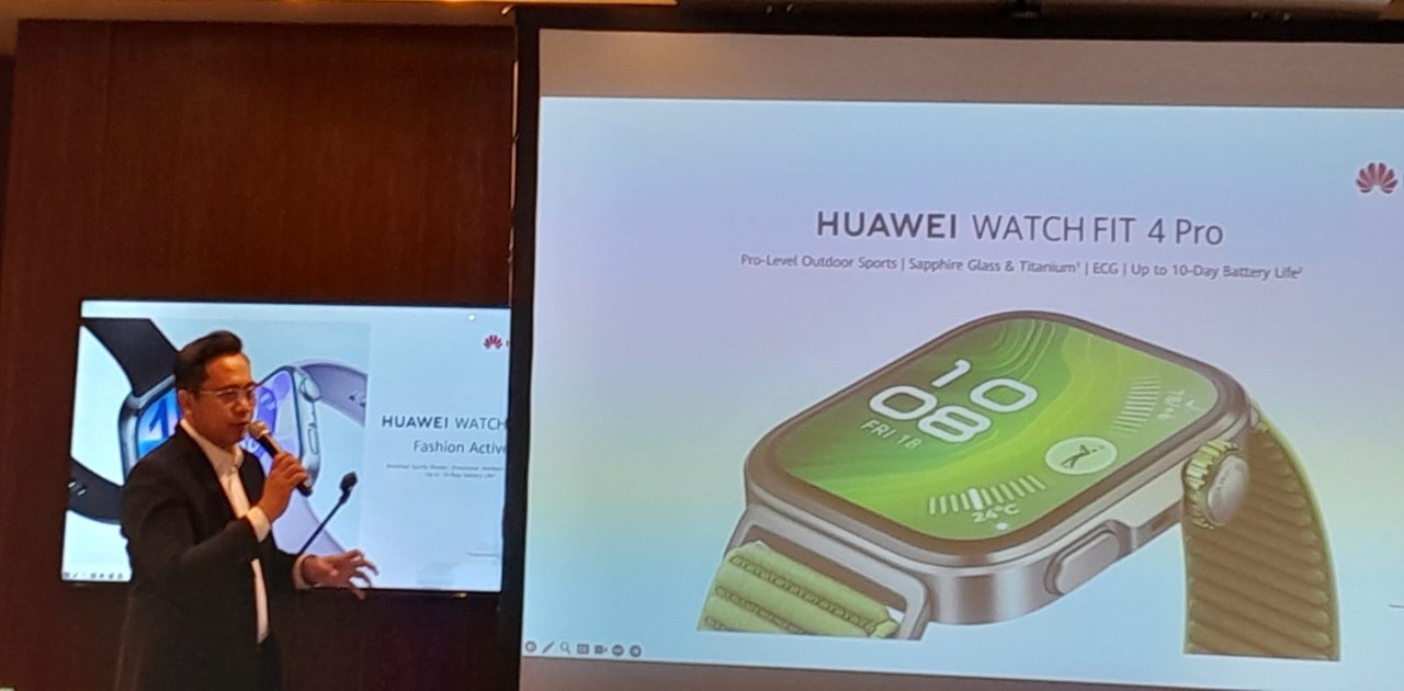 Edy Supartono, Training Director of Huawei Device Indonesia, stated that this smartwatch is designed to be more than only a wearable device. Credit: Haris