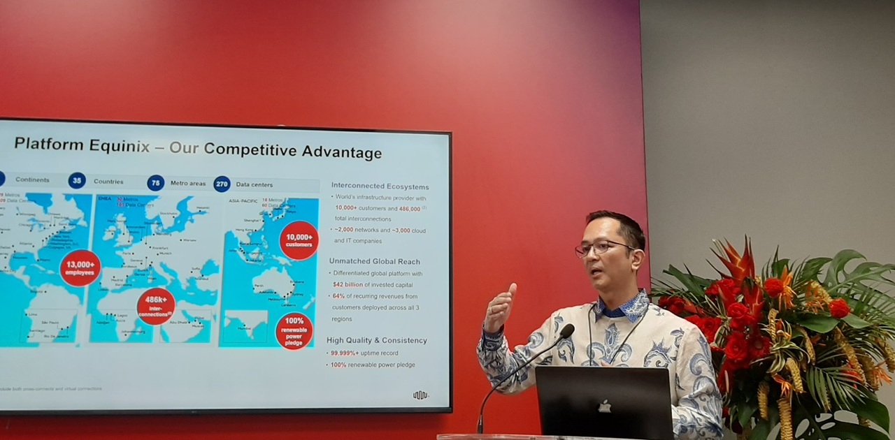 Haris Izmee, President Director of Equinix Indonesia, explained JK1 launch in South Jakarta (05/15). Credit: Sinta