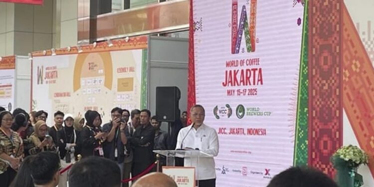 Zulkifli Hasan emphasized that the exhibition is a pivotal moment for Indonesia. Credit: SOF